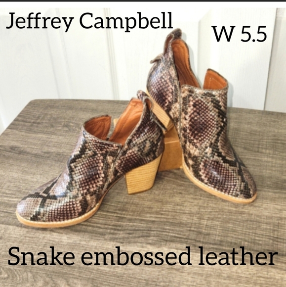 Jeffrey Campbell Shoes - JEFFREY CAMPBELL GENUINE LEATHER SNAKE PRINT WOMENS ANKLE BOOTS.  SIZE 5.5